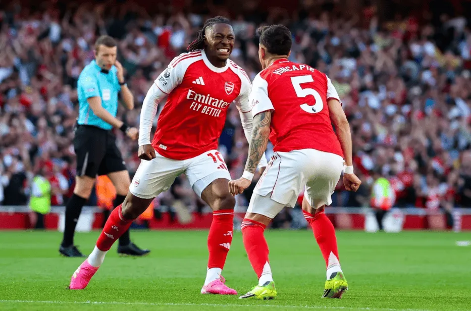 开云官网-Opta英超最新预测：阿森纳夺冠概率飙升至72.4%，曼城27.6%