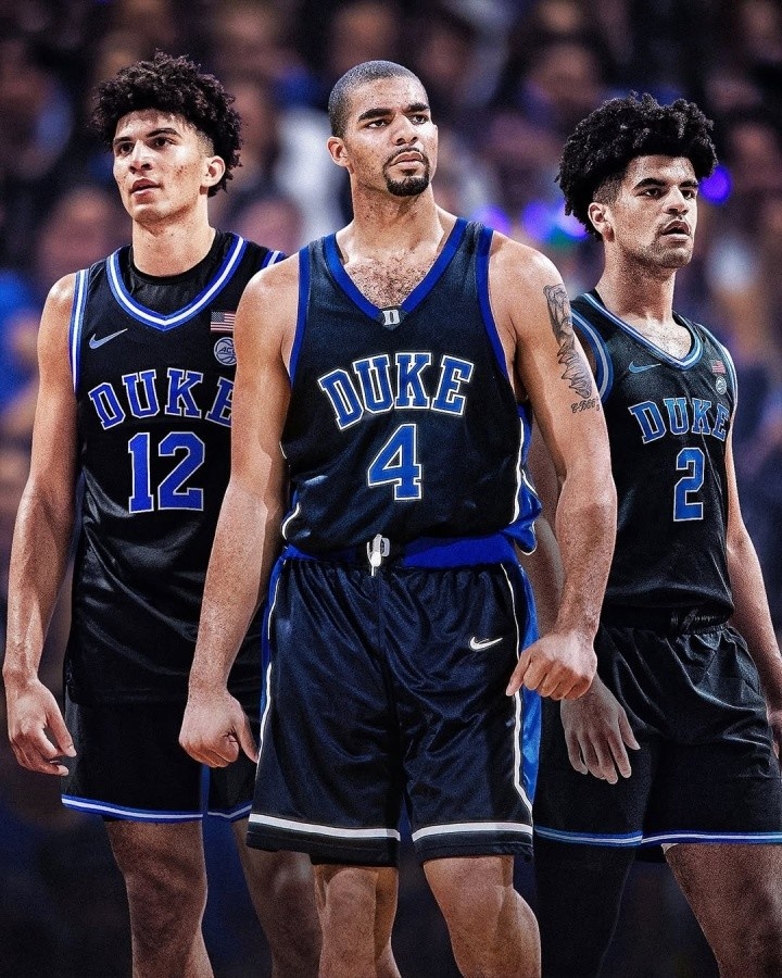 开云下载-父亲对你的影响？卡梅隆·布泽尔：他让我身处NBA圈子里 感觉很棒